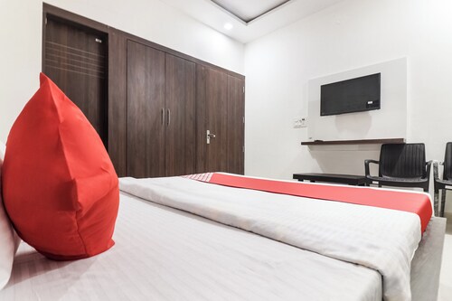 Hotel O Diamond Star