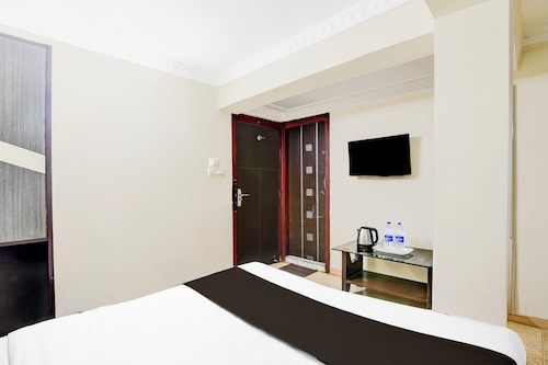 Hotel O Sarat Bose Road