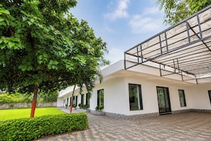 Ngoại thất