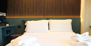 Room - Vrbo Property (TARANTO)