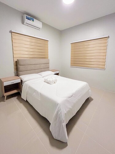 Cozy modern holiday home minutes away from Dahican beach!