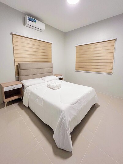 Cozy modern holiday home minutes away from Dahican beach!