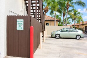 On-site reserved parking with easy access. 2 spaces reserved. - Downtown Venice Island | private patio, walkable (Venice)