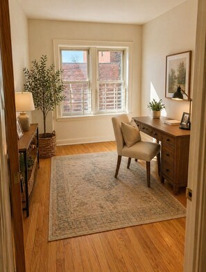 Interior - Pleasant 1-bedroom apartment with AC in vibrant New York (New York)