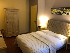 Room - LE CHENE PENDRAGON (Saint-Léger-en-Yvelines)