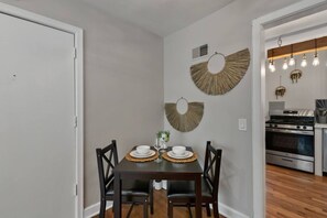 Dining - Prime Location Midtown Omaha (Omaha)