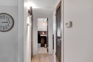 Interior - Prime Location! HGTV Design! (Omaha)