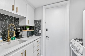 Private kitchen - Prime Location Midtown Omaha (Omaha)