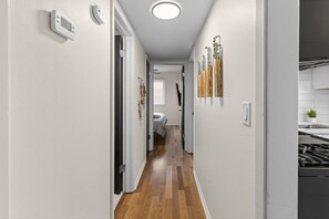 Room - Designer Mid-Term Living Near Omaha Hospitals (Omaha)