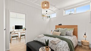 Room - 10 Hobson - Coastal Retreat (Queenscliff)