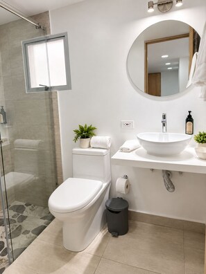 Bathroom - Soothing 1-bedroom apartment in vibrant Bogotá perfect for your stay (Bogotá)