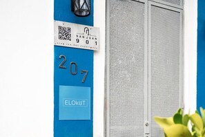 Exterior detail - Elokut Loft 4 - Steps from Old San Juan and Escambron Beach (San Juan)
