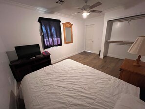 Room - Downtown Secluded Home (Phoenix)