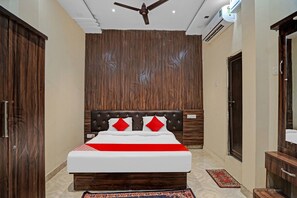 Room - Hotel O Fortune Suites (Karchana)