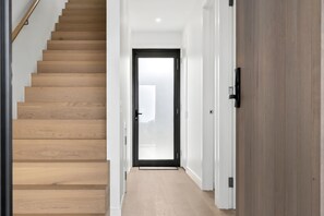 Interior - Scenic Rise Beach House at the Bay (Apollo Bay)