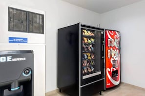Floor plan - 1 King Bed | Non-Smoking, Micfridge (Channelview)