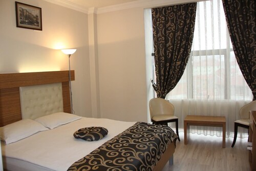 Real Residence Otel