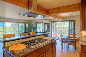 Interior - Spacious Beautiful Country Home on 8 Private Acres (Kelseyville)