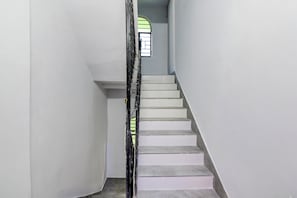 Bahagian dalam