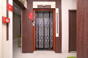 Interior - Hotel O South Inn (Kolkata)