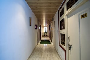Bahagian dalam