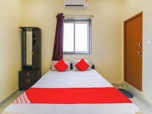 Room - Hotel O by OYO GS Lodge (Hyderabad)