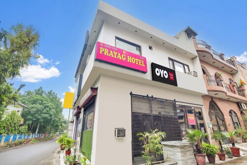 Hotel O by OYO Prayag Hotel