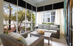 Living area - WaterColor | 2 King Suites, Beach & Pools (Santa Rosa Beach)