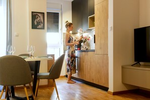 Dining - Supernova DeLuxe Residence 2bdr Apartment in Novi Sad with AC for relaxing stays (Novi Sad)