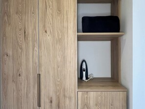 Practical and functional wardrobe - w* | Stylish Loft in the Heart of Chicó Norte (Bogotá)