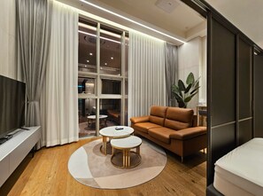 Living area - Charming 2-bedroom apartment with AC in vibrant Seoul (Seoul)
