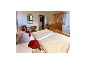 Room - Holiday Apartment With 2 Bedrooms (Münstertal)