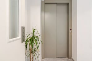 Interior - Yamas Urban Living Sequoia 2 BR 2 Bath (Lemesos)