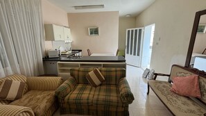 Living area - 
Private Rooftop Studio, Abdali Blvd Skyline (Amman)