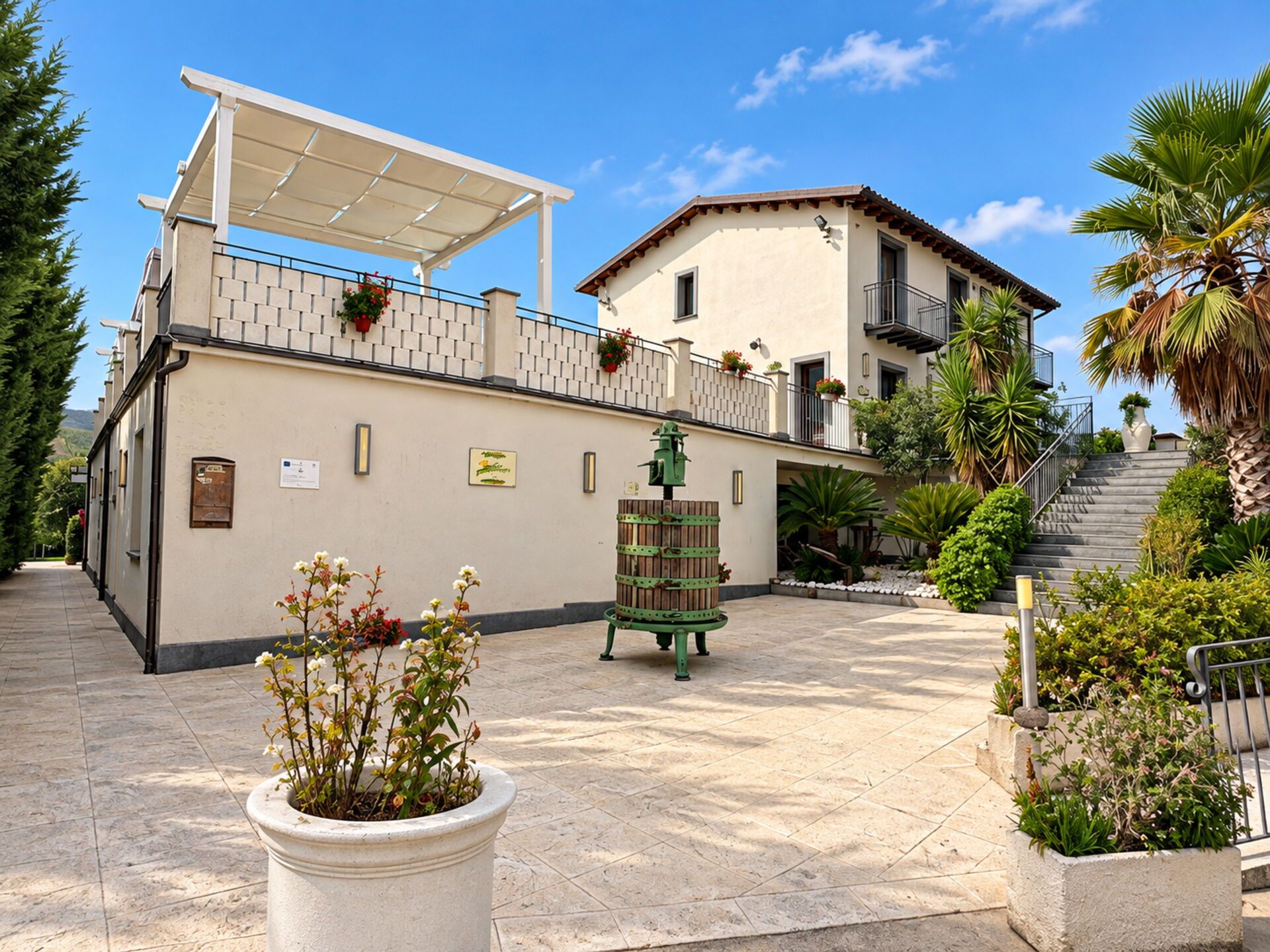 Autumn, Balcony / Terrace / Patio, Spring, Summer