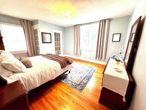 Room - Charming Loyalist Home Uptown Saint John (Saint John)
