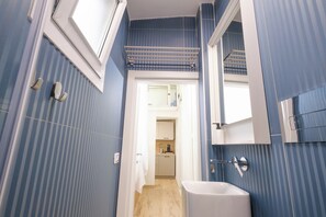 Bathroom - New Listing (Napoli)