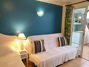 Room - New Listing (Sainte-Luce)