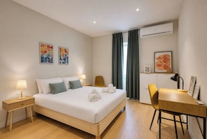 Room - Stylish 3BdRm+3BathRm Near Balluta Bay, St Julians - fully airconditioned (St. Julian's)