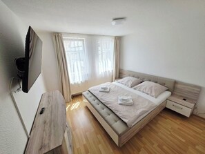 Room - New Listing (Weißenfels)
