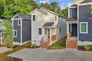 Exterior - Comfortable Durham Retreat Near Downtown and Duke (Durham)
