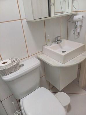Bathroom - New Listing (Porto Alegre)