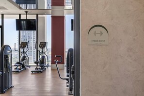 Fitness facility - Miami Skyline Suite | Balcony, Rooftop Pool & Gym (Miami)