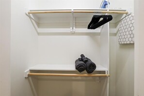 Interior - Comfortable Mid-Term Stay Retreat Near Downtown (Durham)