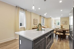 Interior - Comfortable Mid-Term Stay Retreat Near Downtown (Durham)