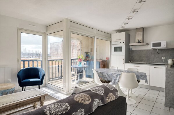 Interior - New Listing (La Trinité-sur-Mer)