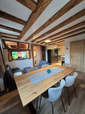 Dining - New Listing (Dambach-la-Ville)