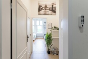Interior - Nově zrekonstruovaný byt vedle Národního muzea (Praha 1)