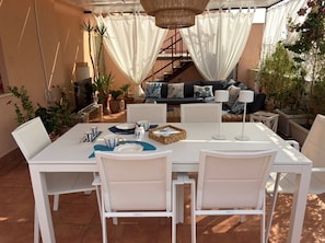 Dining - New Listing (Palermo)