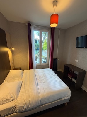 Room - Hôtel le dellys (Colombes)